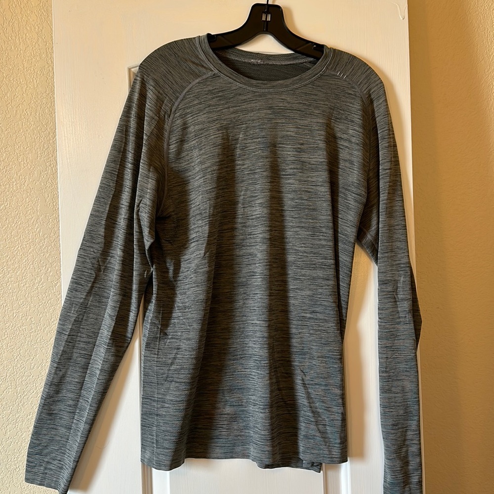Long Sleeve Lululemon Shirt - Large